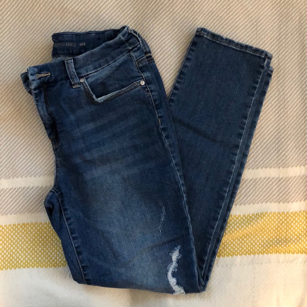 Chico’s Girlfriend Ankle Skinny Jean